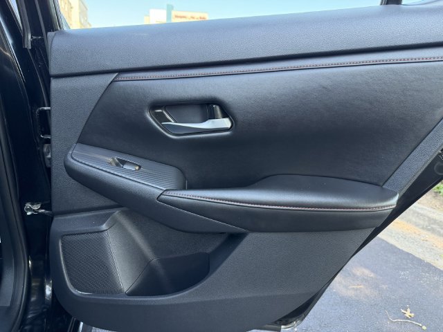 Used 2025 Nissan Sentra SR FWD image 24