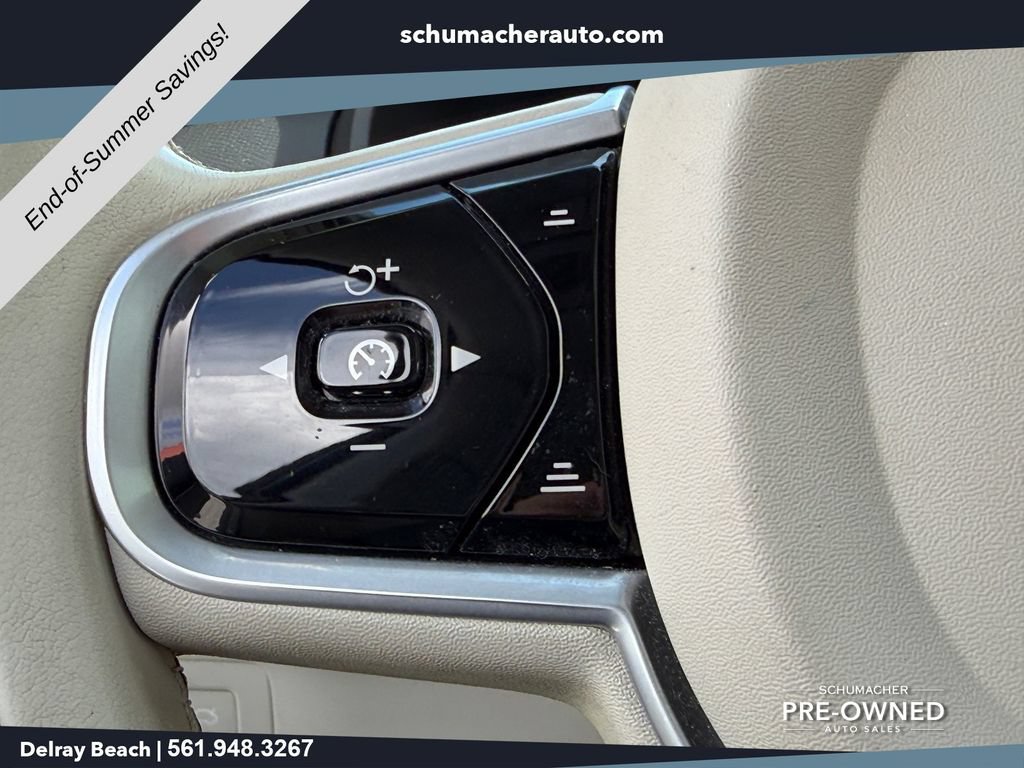 Used 2019 Volvo XC90 T6 Momentum AWD/4WD image 25