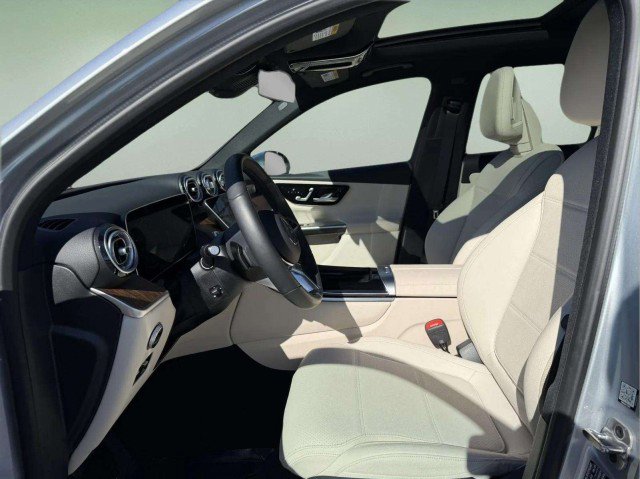 Certified 2026 Mercedes-Benz GLC 300 4MATIC image 18