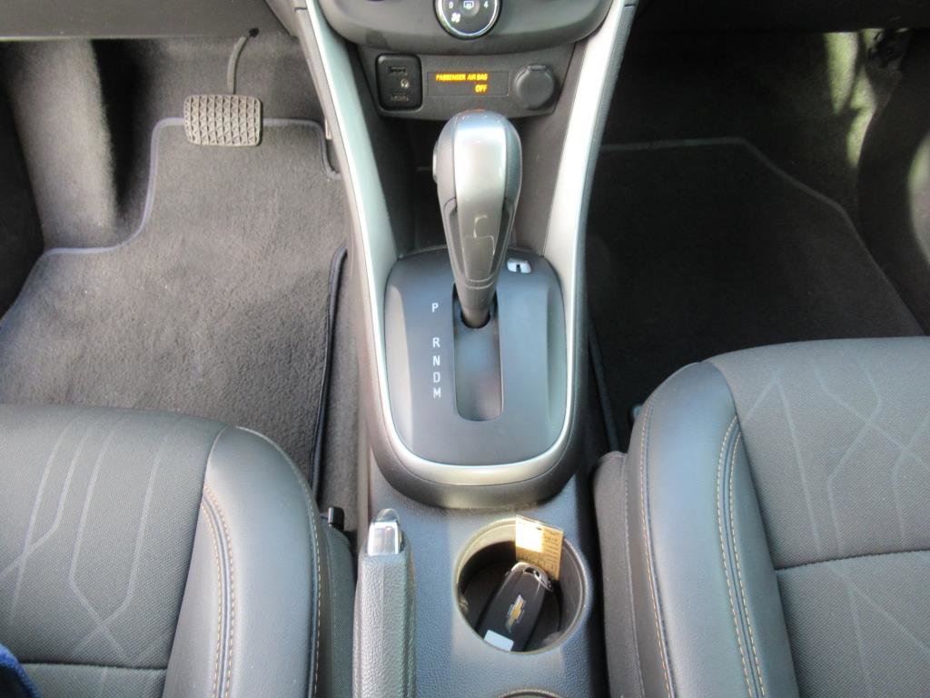 Used 2022 Chevrolet Trax LT w/ LT Convenience Package image 20