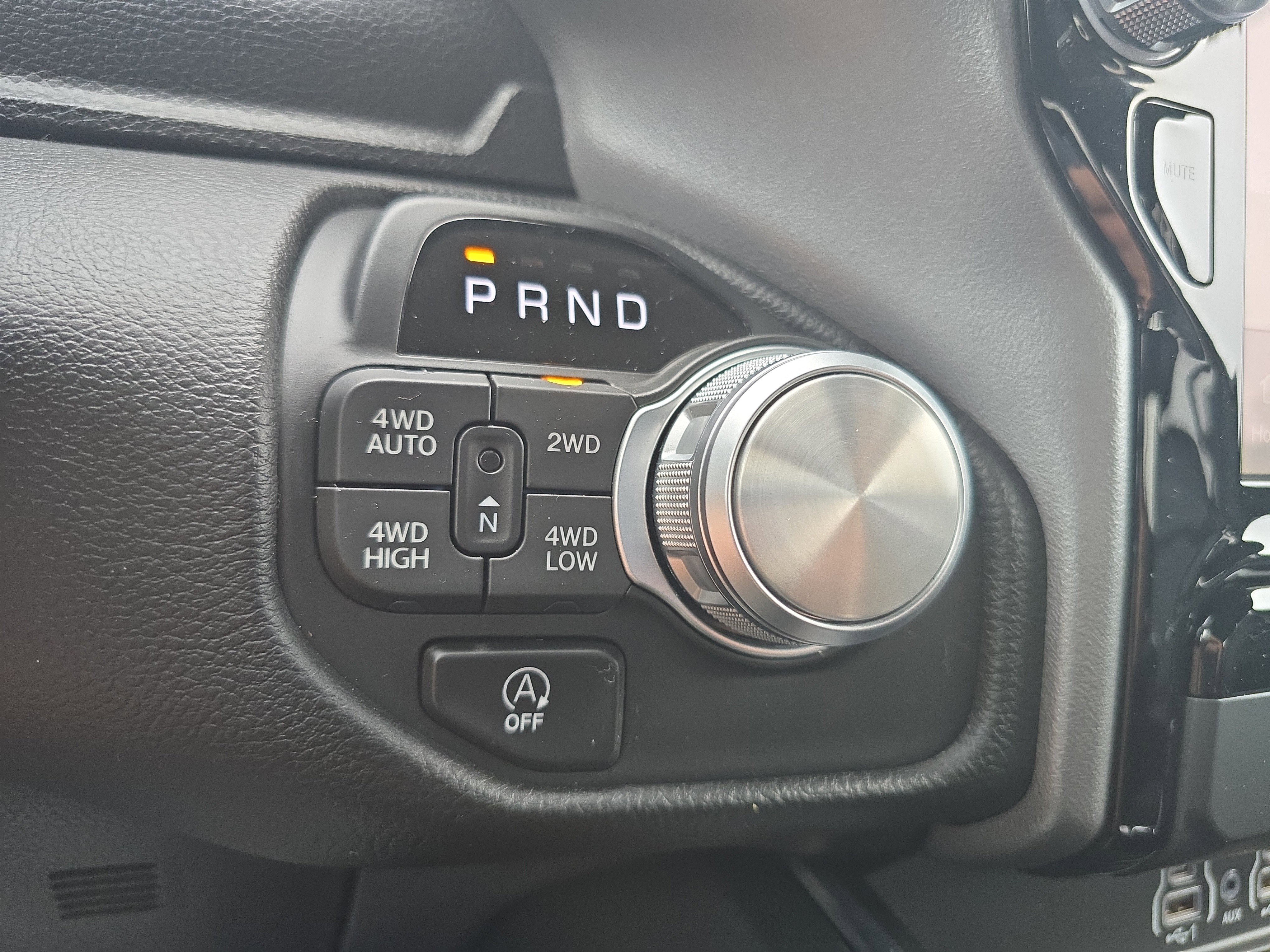 Used 2025 RAM 1500 Laramie image 26