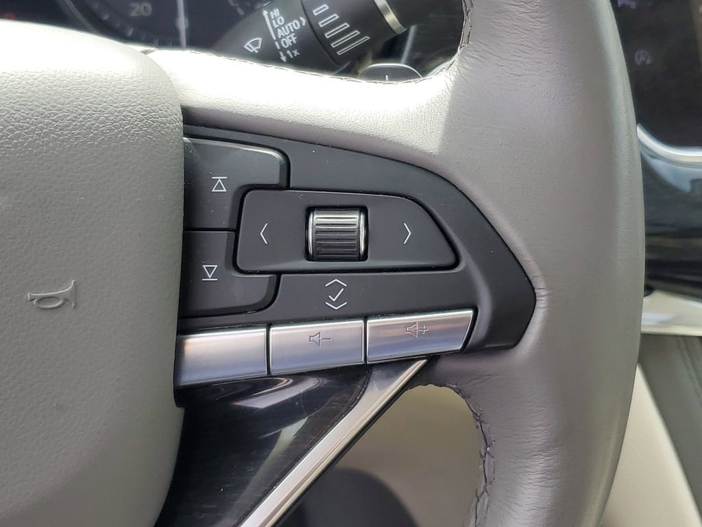 Used 2020 Cadillac XT6 Premium Luxury AWD/4WD image 13