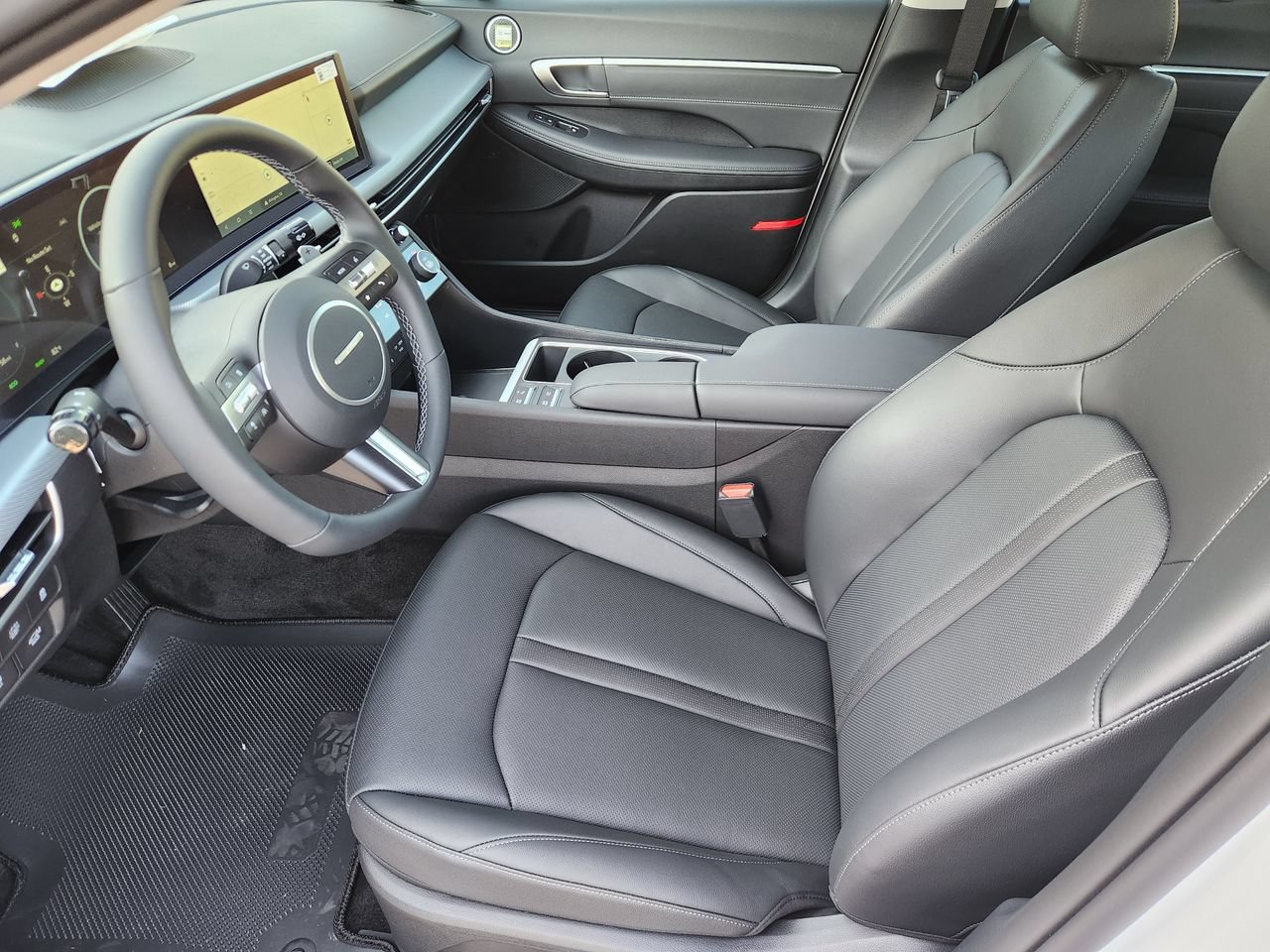 New 2026 Hyundai Sonata Limited FWD image 8