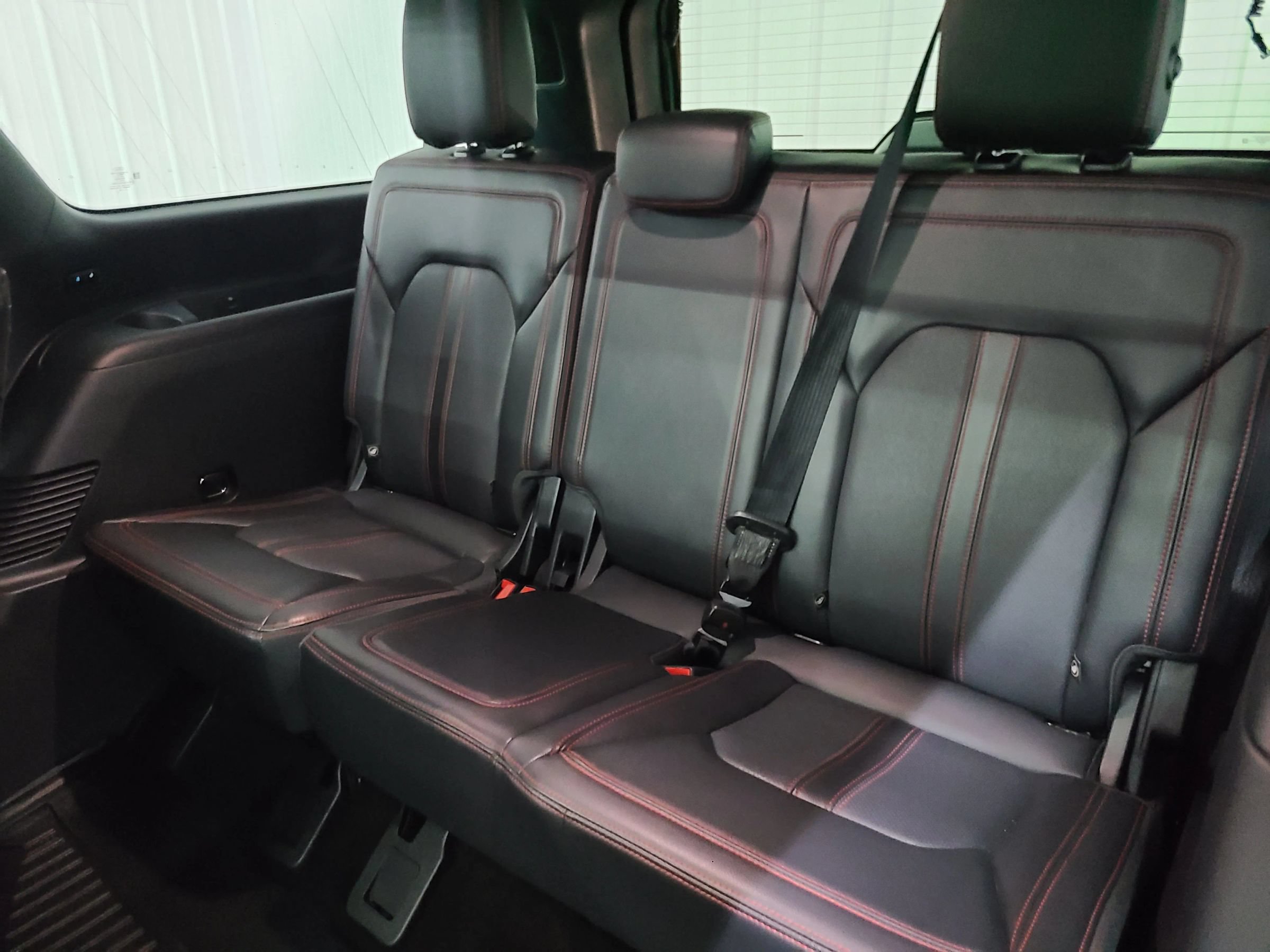 Used 2022 Ford Expedition Max Limited AWD/4WD image 38