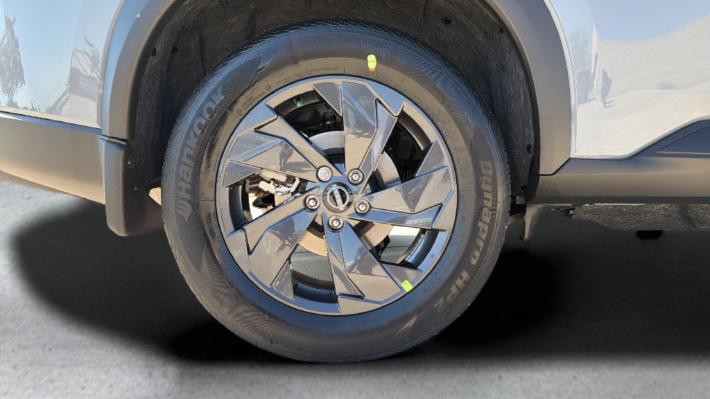 New 2026 Nissan Rogue SV AWD/4WD image 27