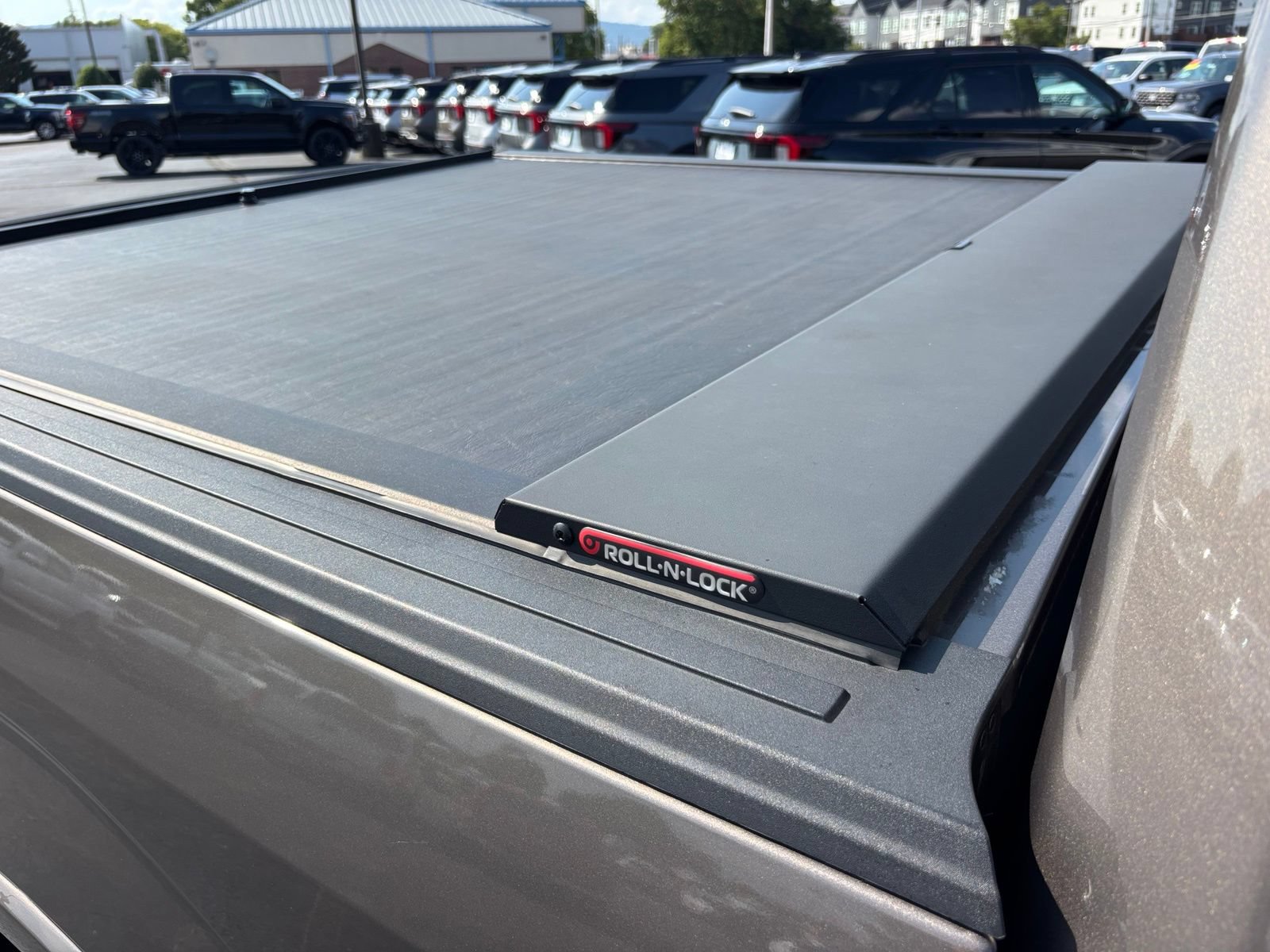 Used 2018 Ford F150 Lariat w/ Equipment Group 502A Luxury AWD/4WD image 11