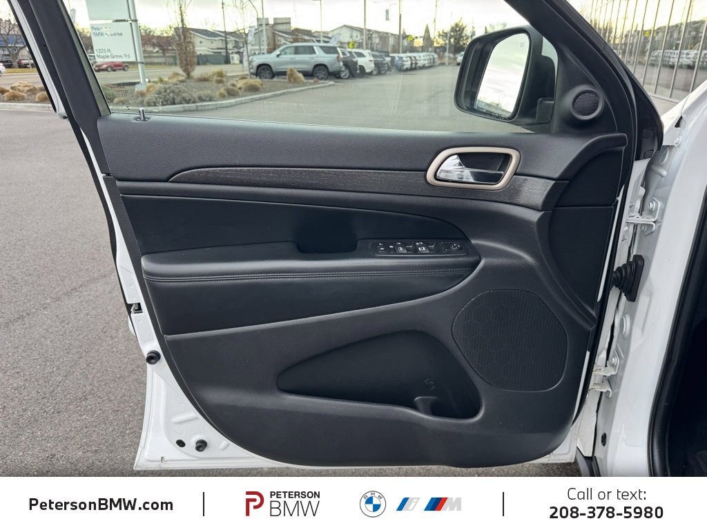 Used 2016 Jeep Grand Cherokee Laredo w/ Quick Order Package 23E image 11