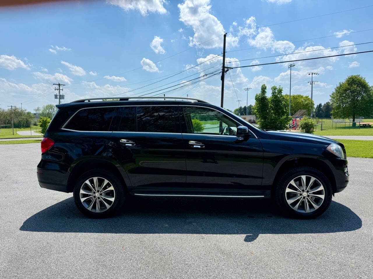 Used 2013 Mercedes-Benz GL 450 4MATIC w/ Premium 1 Pkg image 4