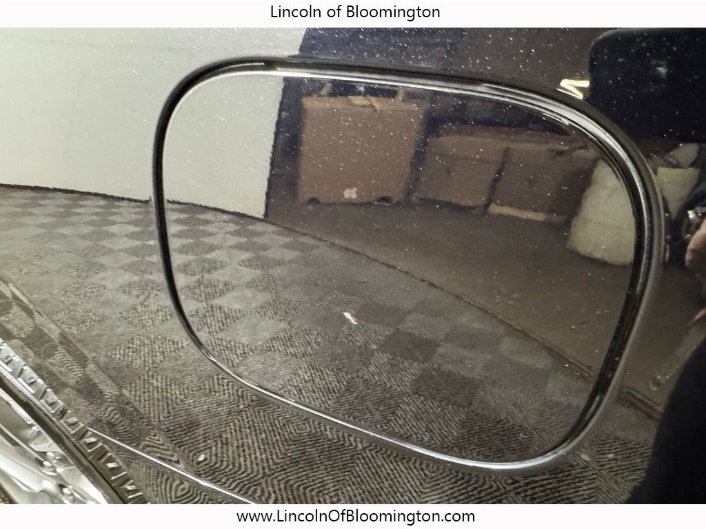 Certified 2025 Lincoln Navigator Reserve image 32