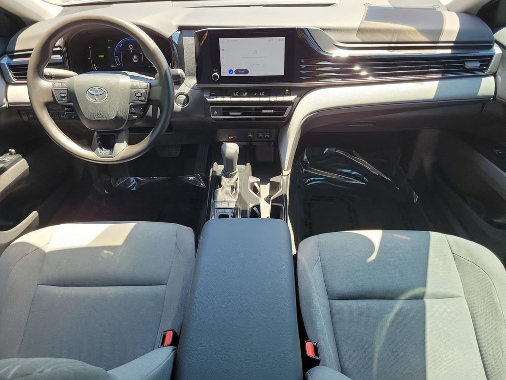 Used 2025 Toyota Camry LE FWD image 13