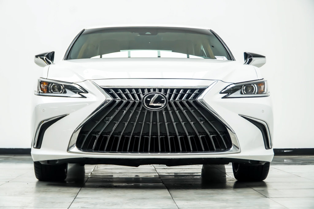 Used 2024 Lexus ES 350 w/ Premium Package FWD image 11