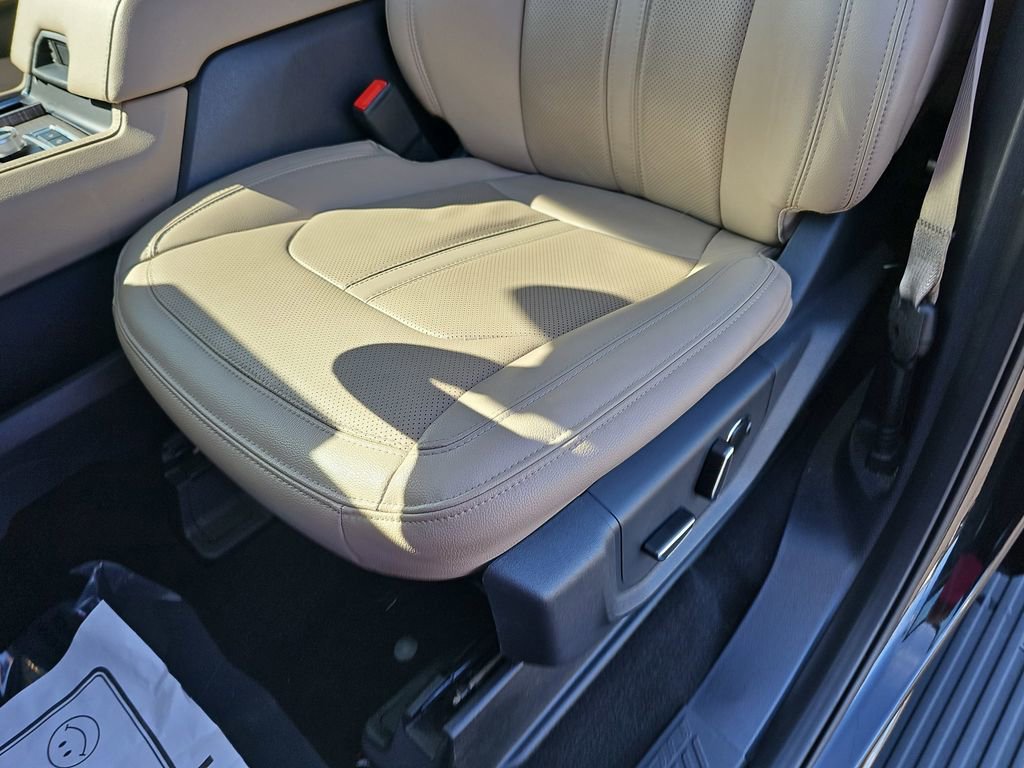 Used 2024 Ford Expedition Max Limited image 34