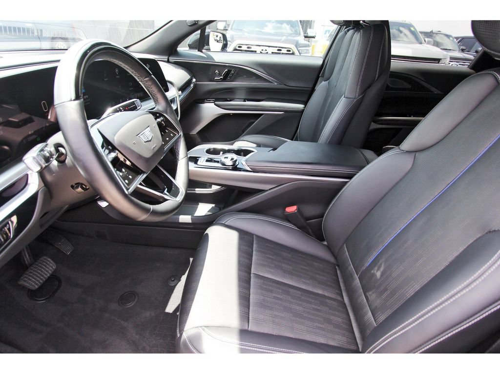 Used 2024 Cadillac Lyriq Sport w/ LPO, Floor Liner Package AWD/4WD image 6