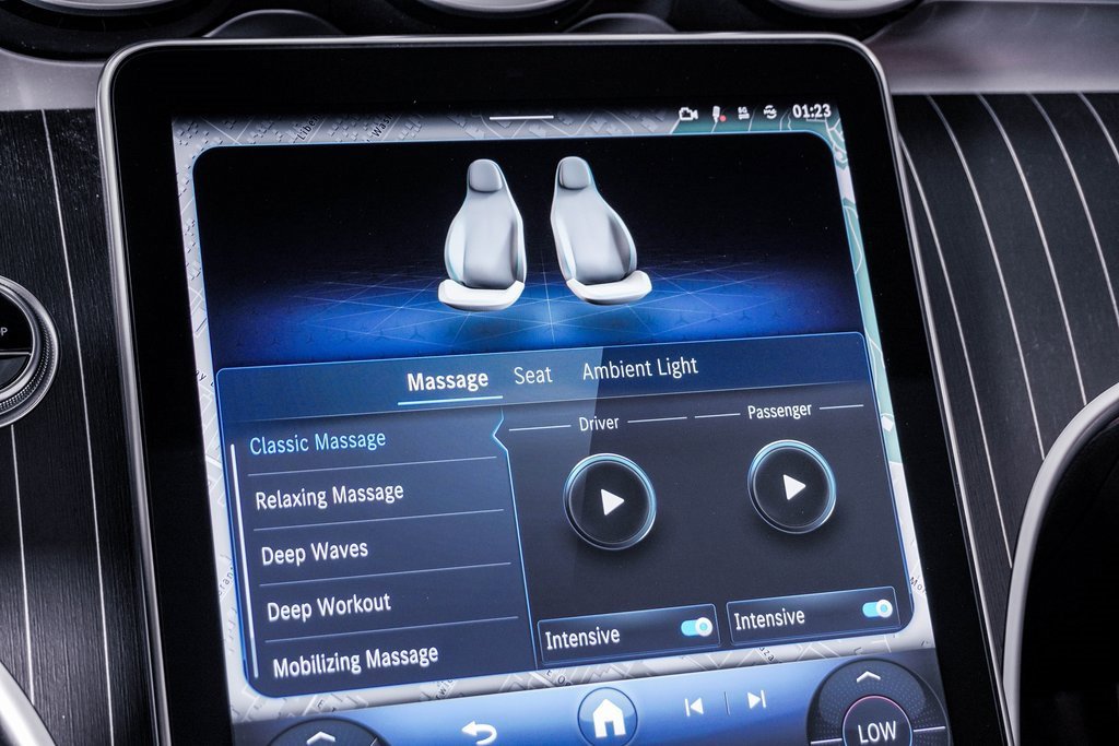 Used 2024 Mercedes-Benz CLE 450 4MATIC Cabriolet image 30