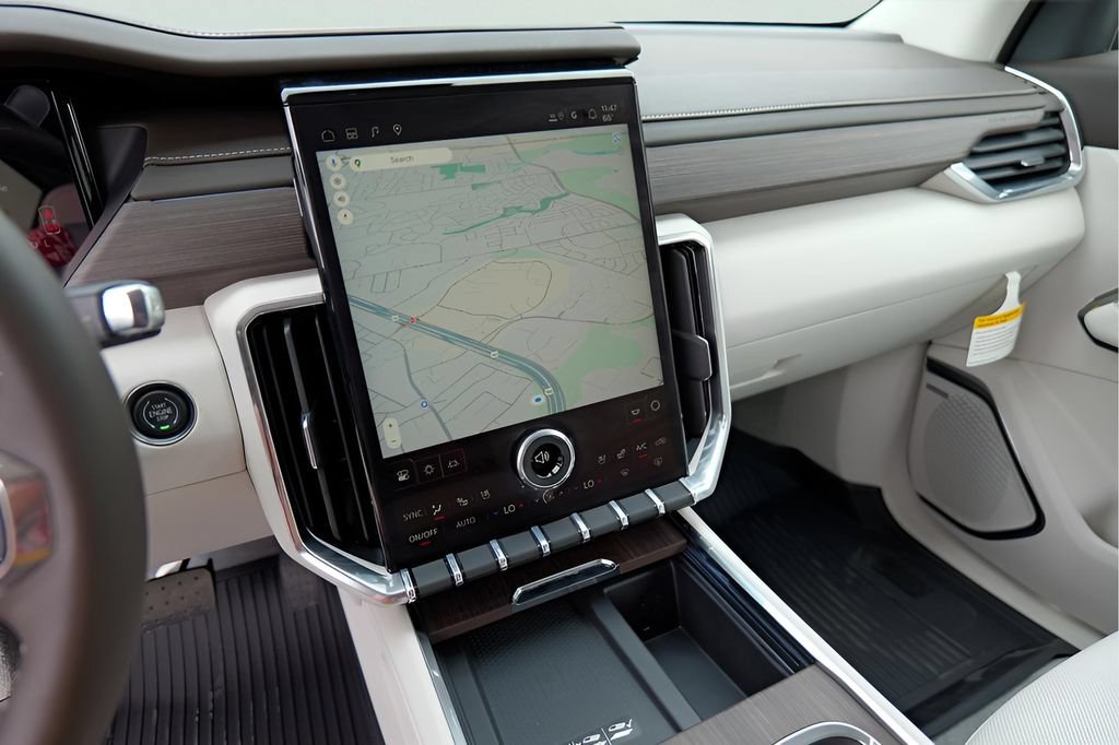 New 2026 GMC Acadia Denali w/ Super Cruise Package FWD image 15