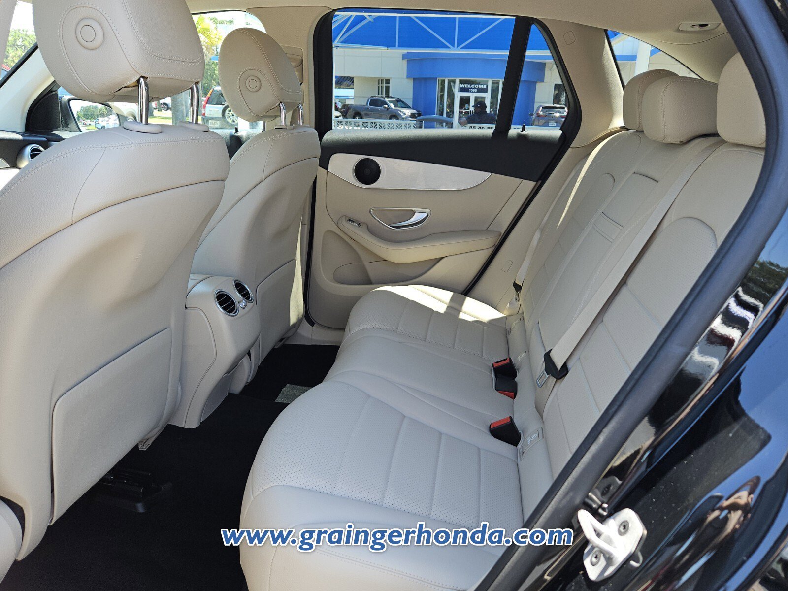 Used 2022 Mercedes-Benz GLC 300 image 11