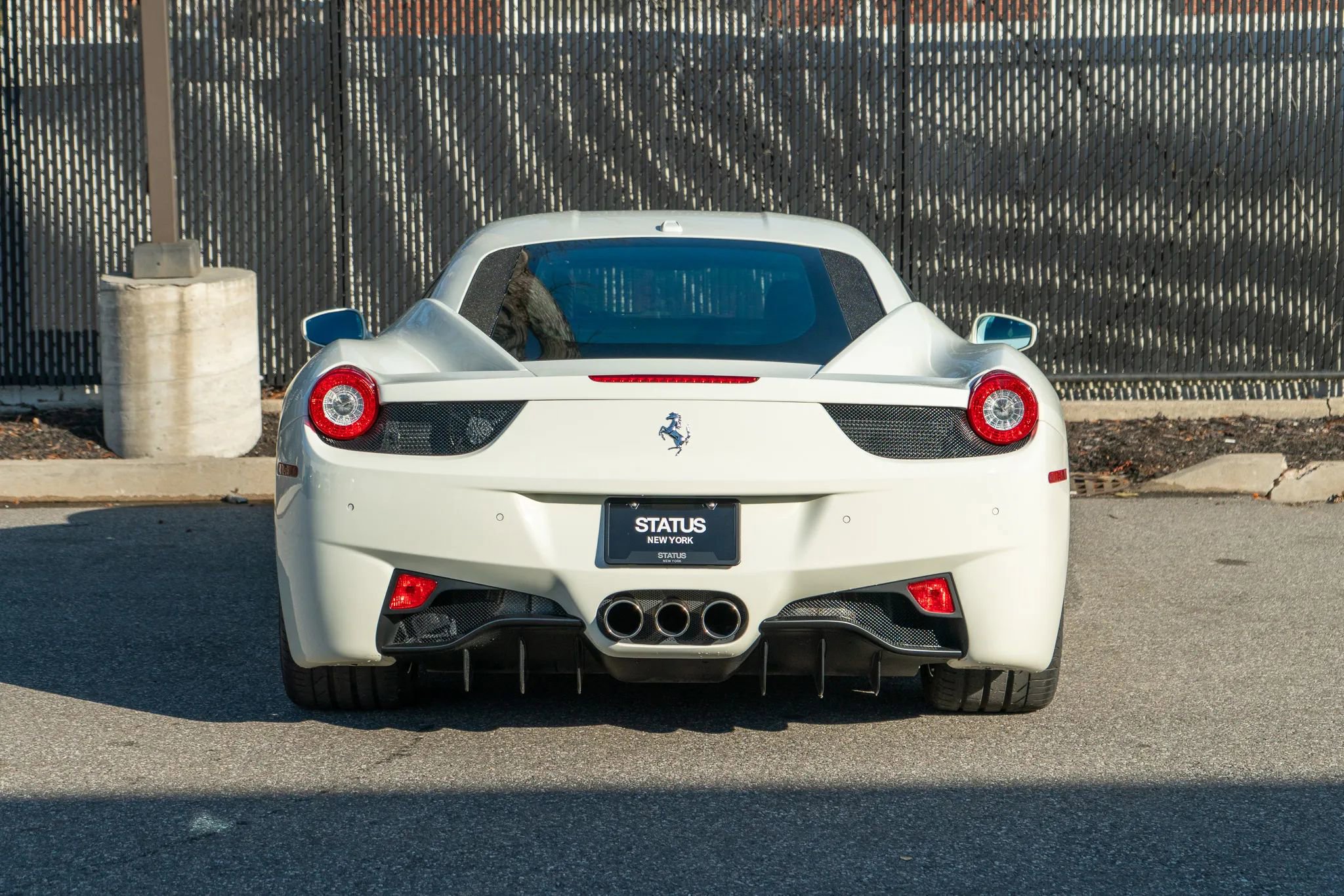 Used 2015 Ferrari 458 Italia Coupe RWD image 29