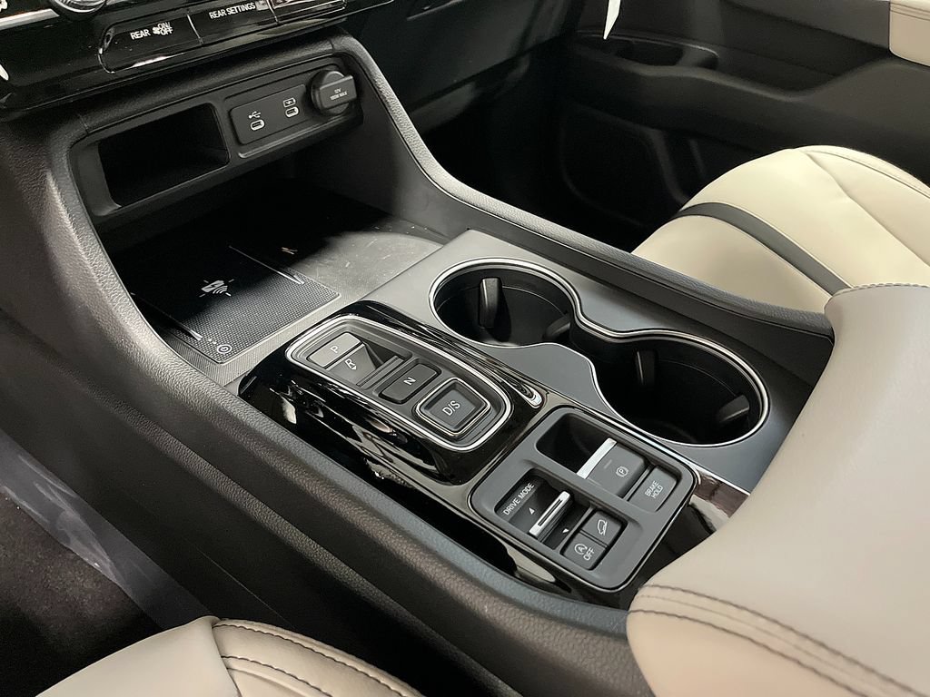 New 2026 Honda Pilot Touring image 16