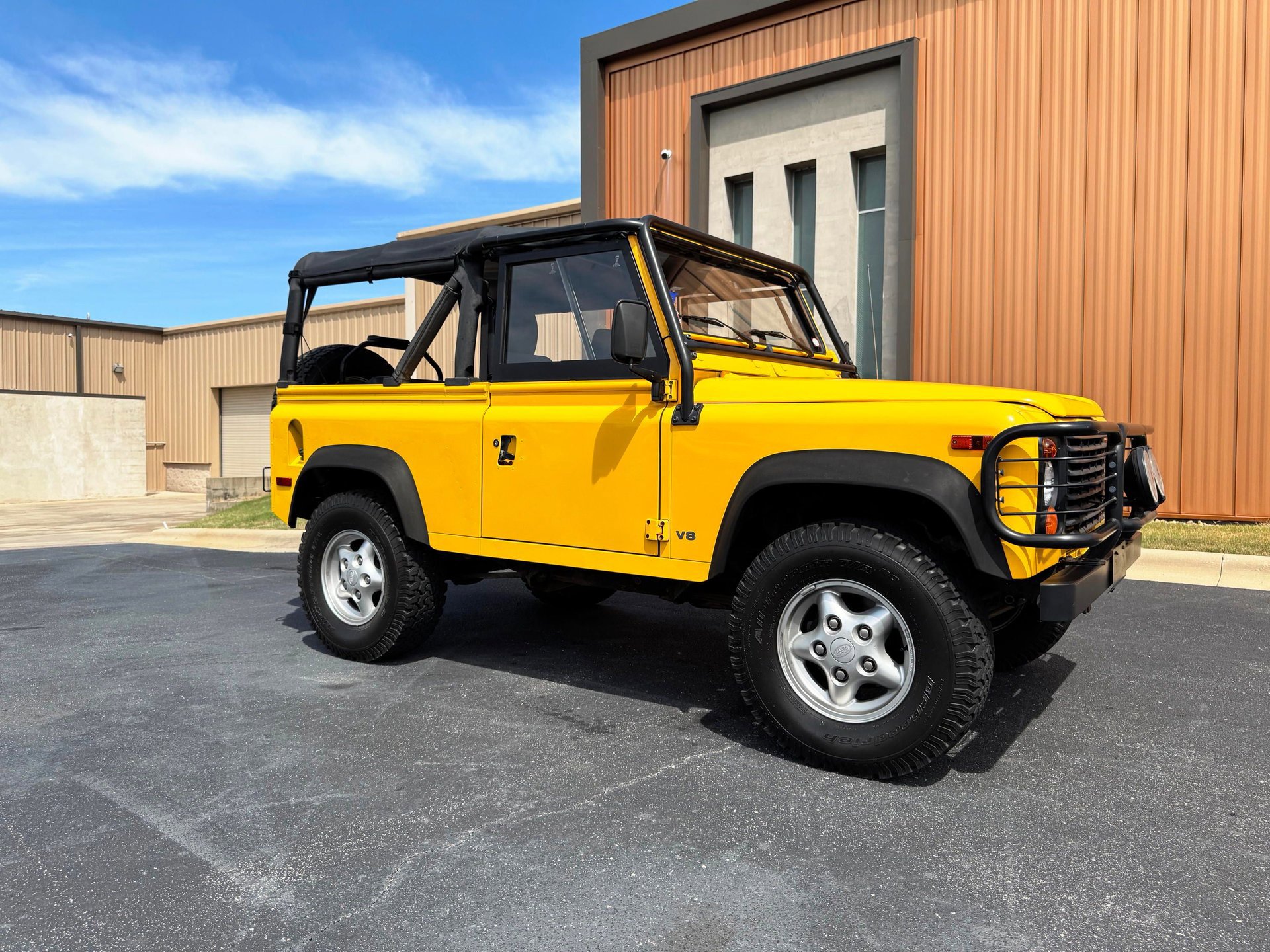 Used 1997 Land Rover Defender 90 AWD/4WD image 4