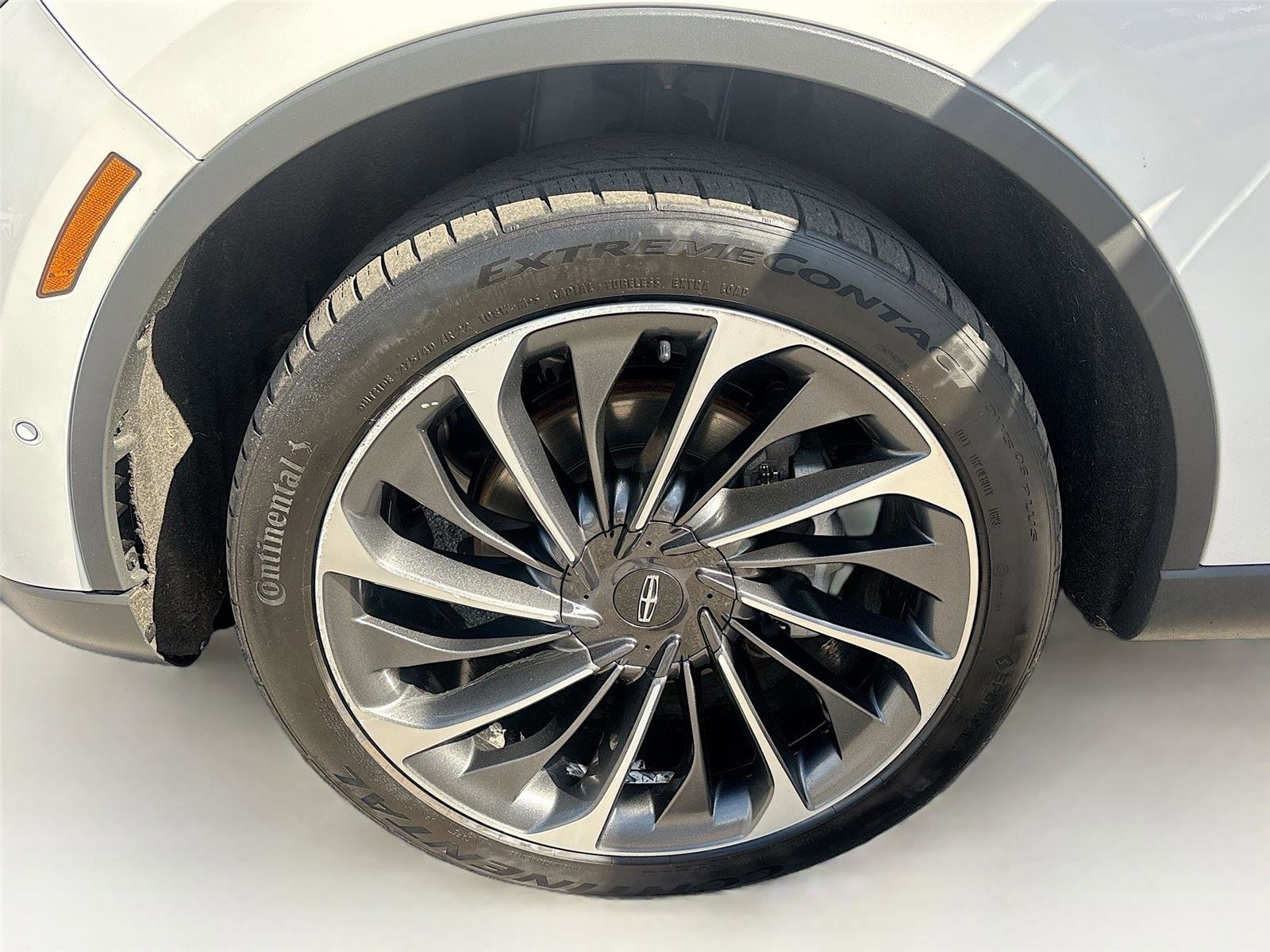 Used 2020 Lincoln Aviator Reserve w/ Equipment Group 202A image 40