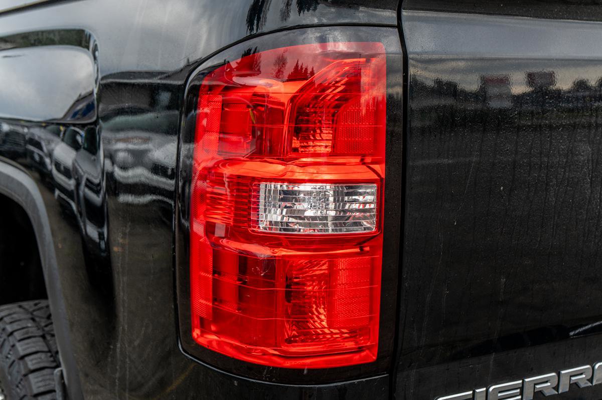 Used 2019 GMC Sierra 3500 SLT image 8