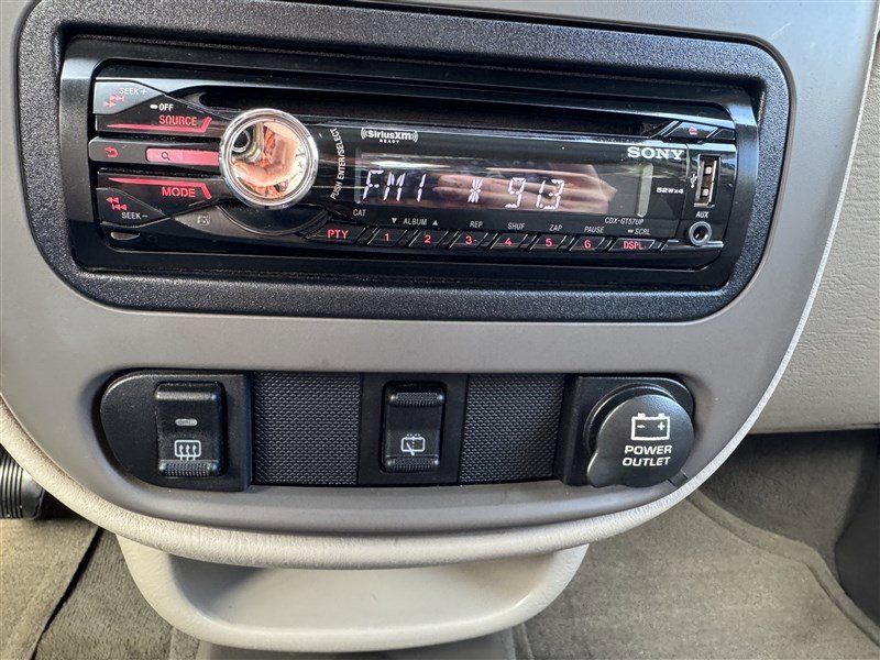 Used 2005 Chrysler PT Cruiser Touring w/ Light Group image 19