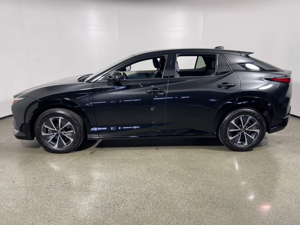 Used 2023 Lexus RZ 450e Premium image 6