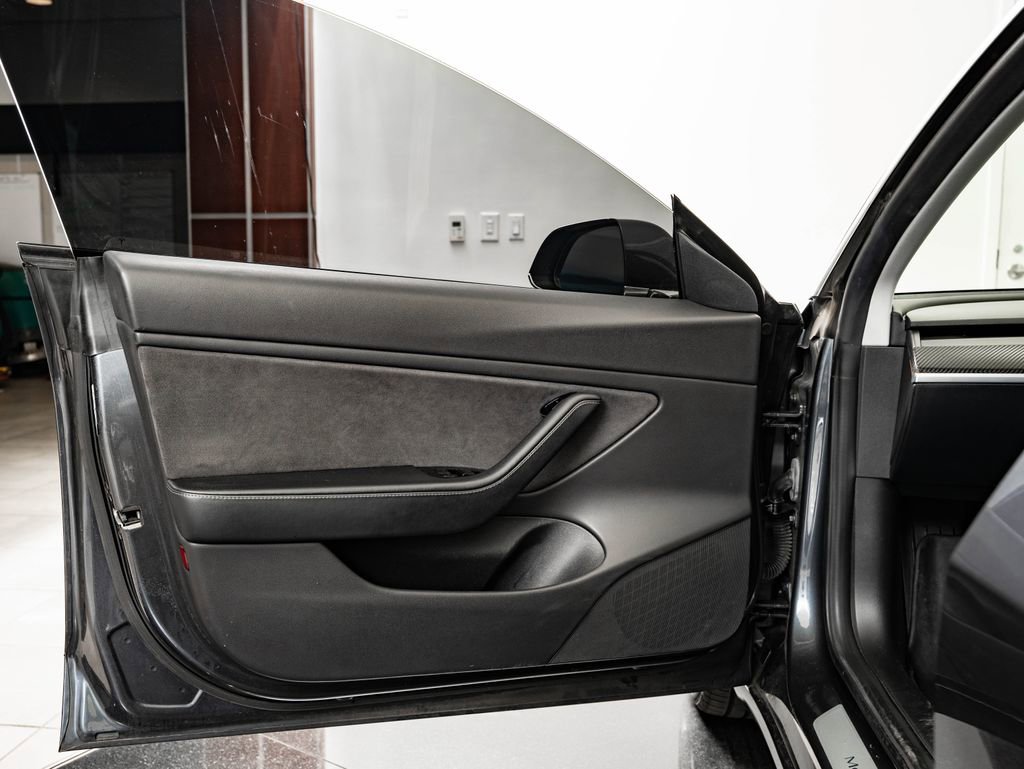 Used 2019 Tesla Model 3 Long Range RWD image 23