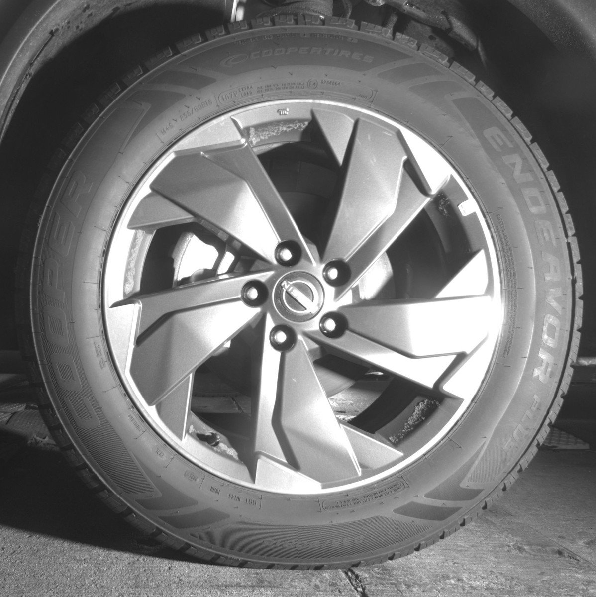Used 2025 Nissan Rogue SV FWD image 12