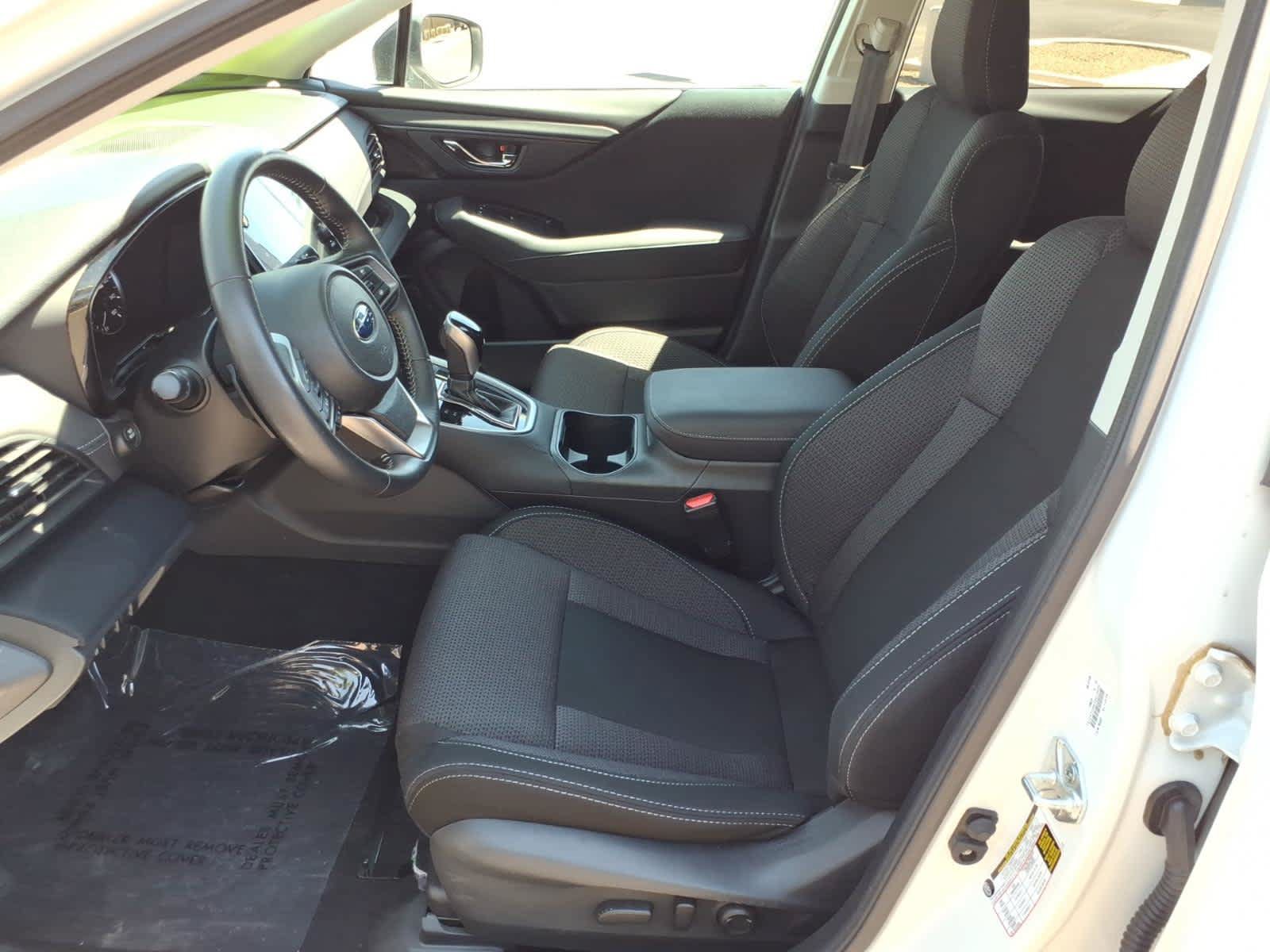 Used 2025 Subaru Outback Premium AWD/4WD image 26