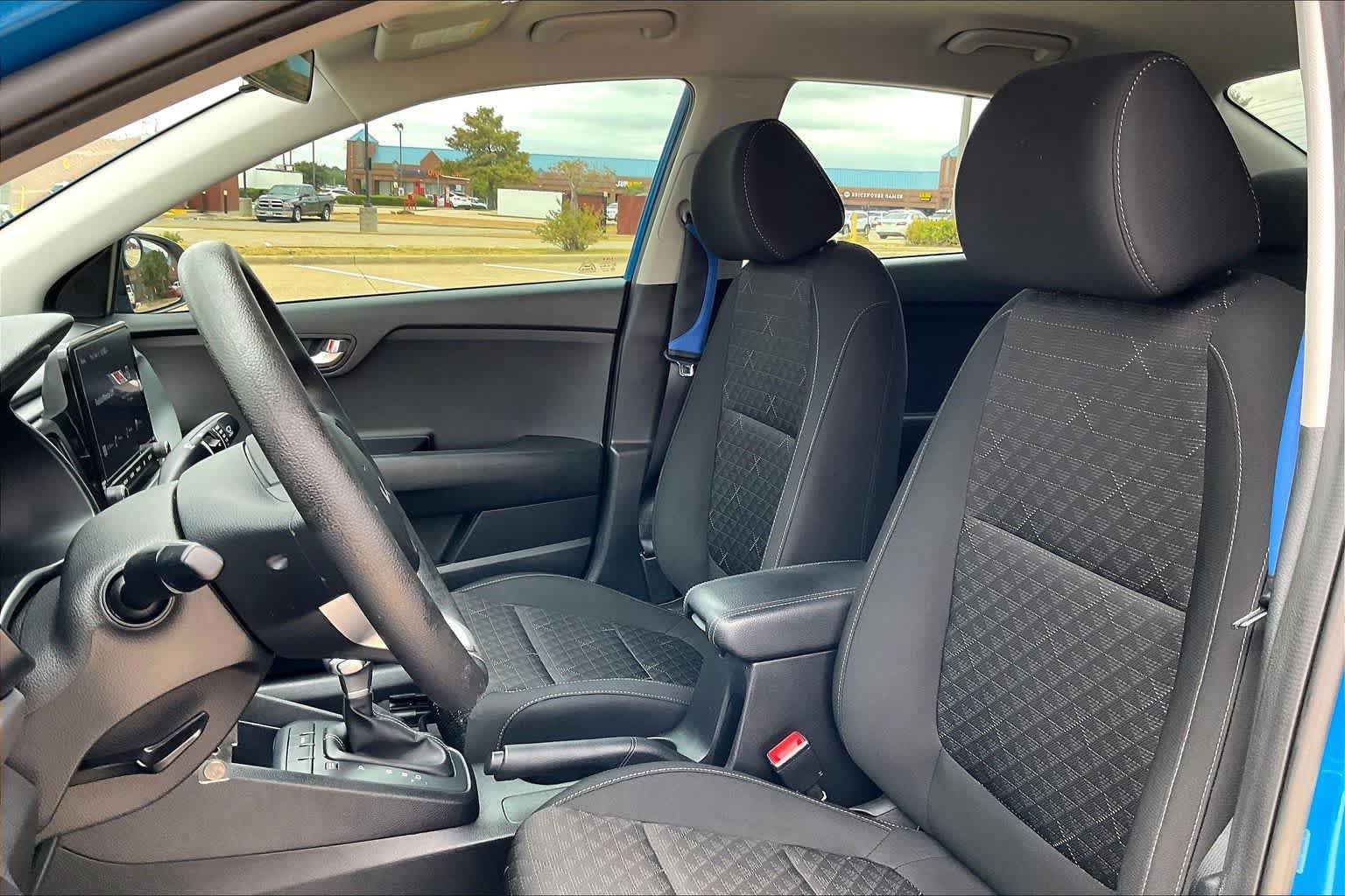 Certified 2023 Kia Rio S FWD image 9