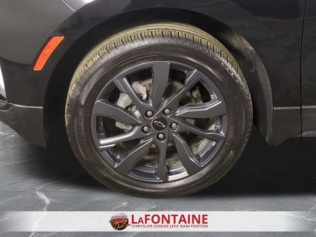 Used 2024 Chevrolet Equinox RS w/ RS Leather Package image 32