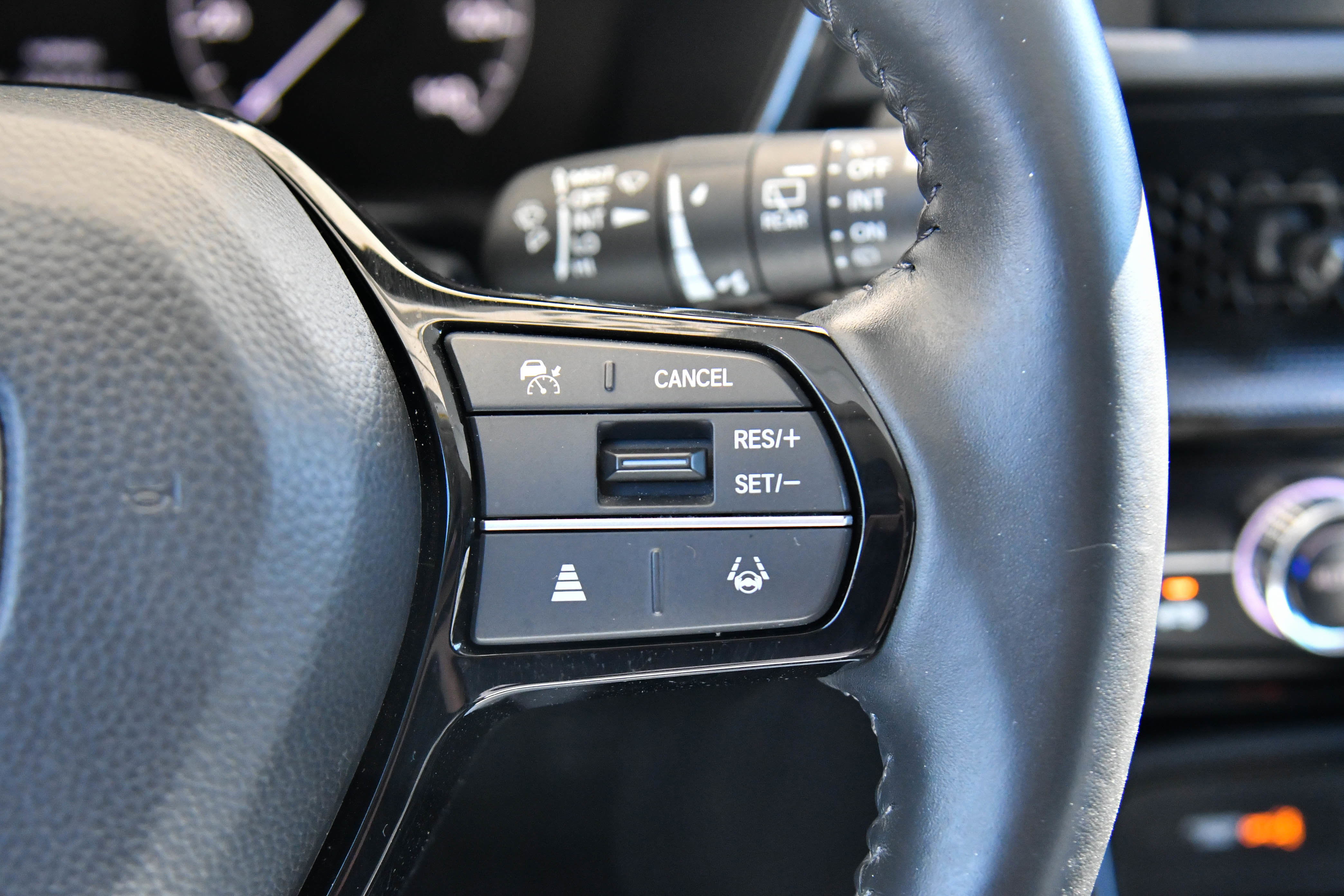 Used 2024 Honda CR-V EX-L image 32