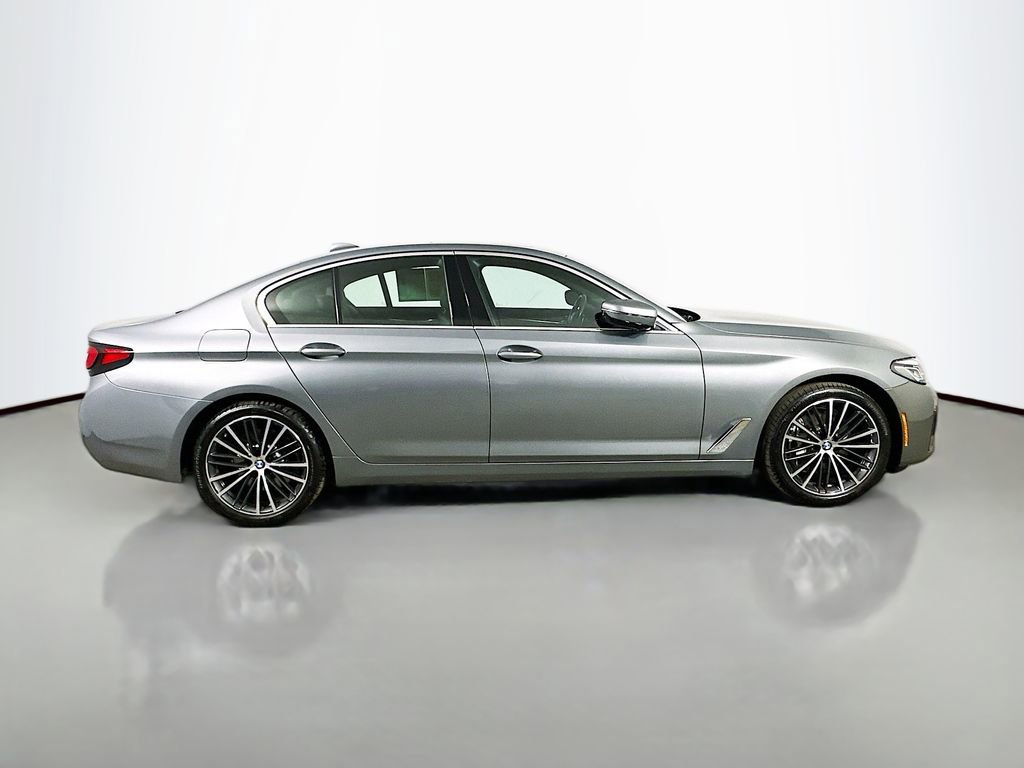 Used 2023 BMW 540i w/ Premium Package image 7
