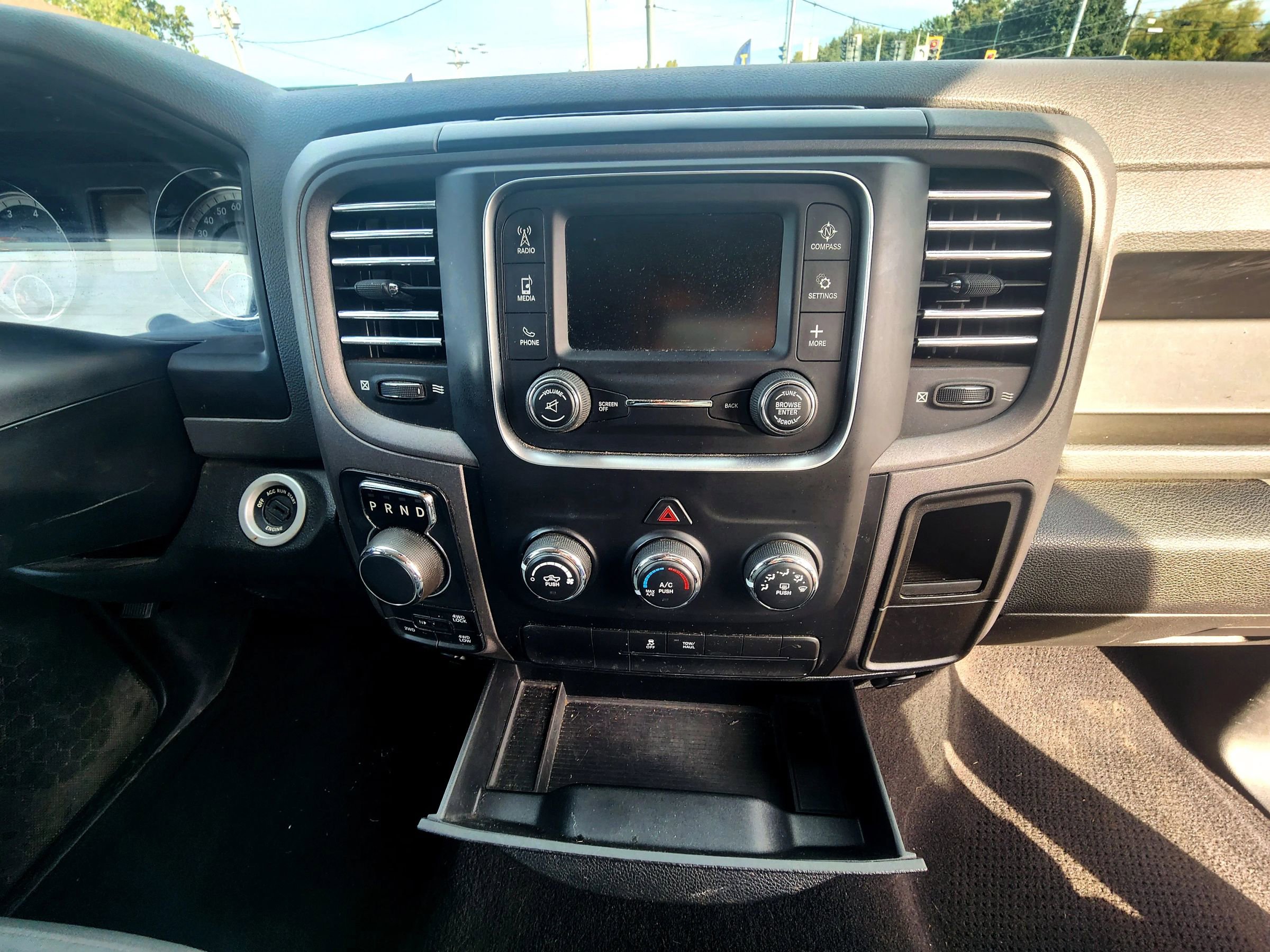 Used 2018 RAM 1500 Express w/ Express Value Package image 21