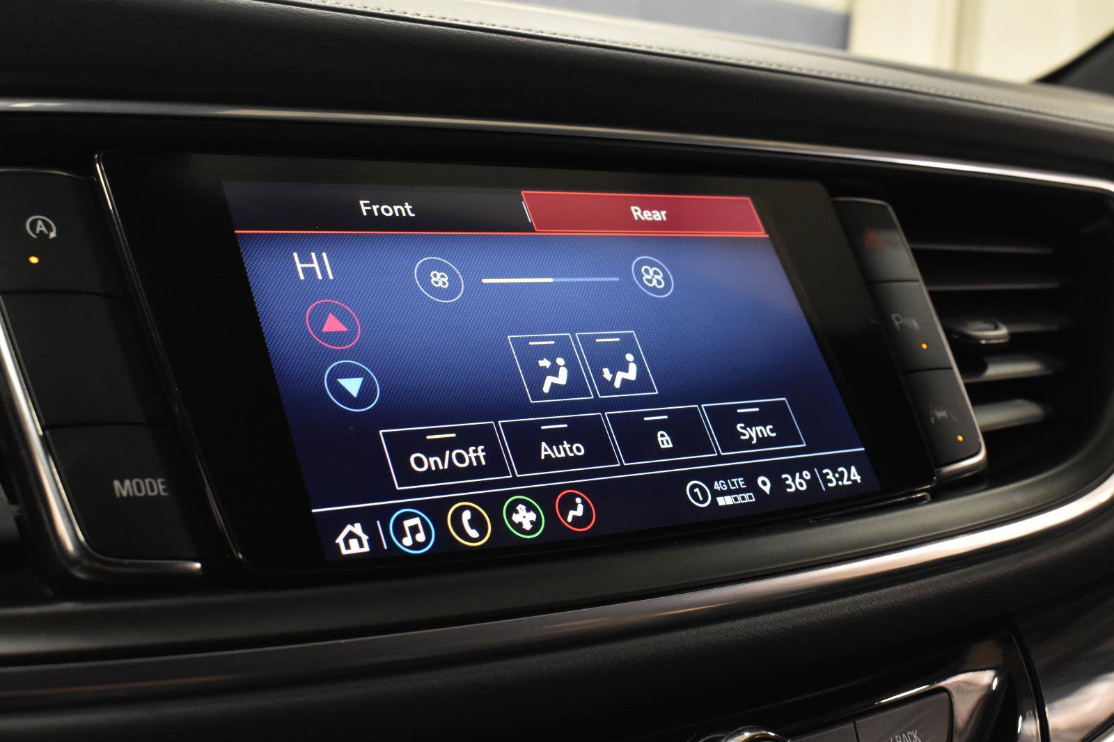 Used 2024 Buick Enclave Essence w/ Sport Touring Edition image 19