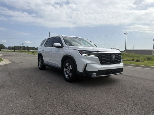 Used 2025 Honda Pilot EX-L image 7