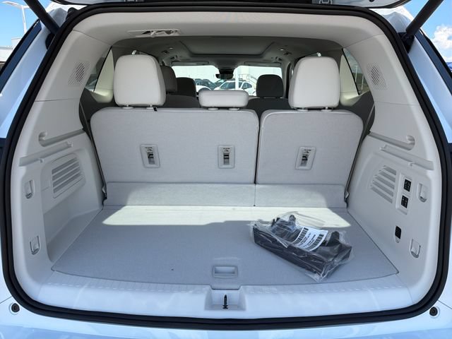 New 2026 Buick Enclave Avenir w/ Super Cruise Package FWD image 24