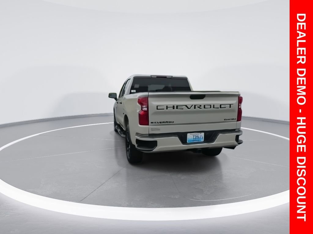 New 2026 Chevrolet Silverado 1500 Custom w/ Turbomax Blackout Package image 7