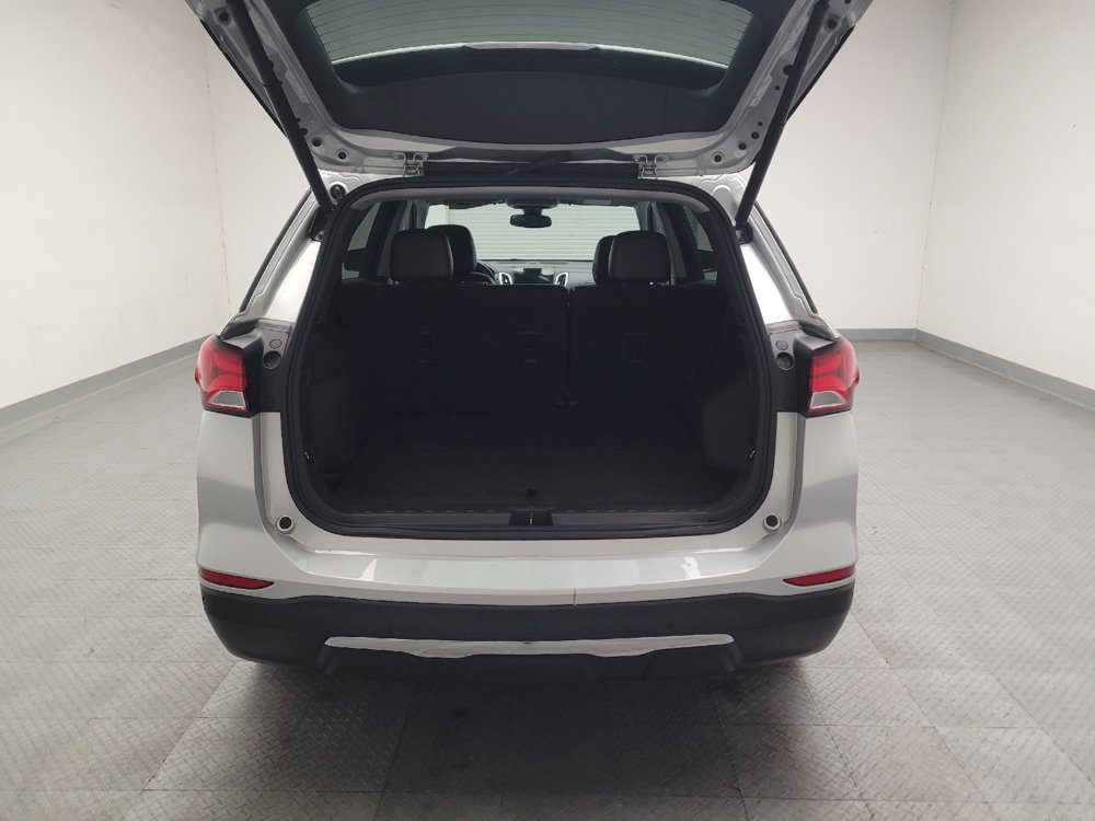 Used 2022 Chevrolet Equinox Premier FWD image 29