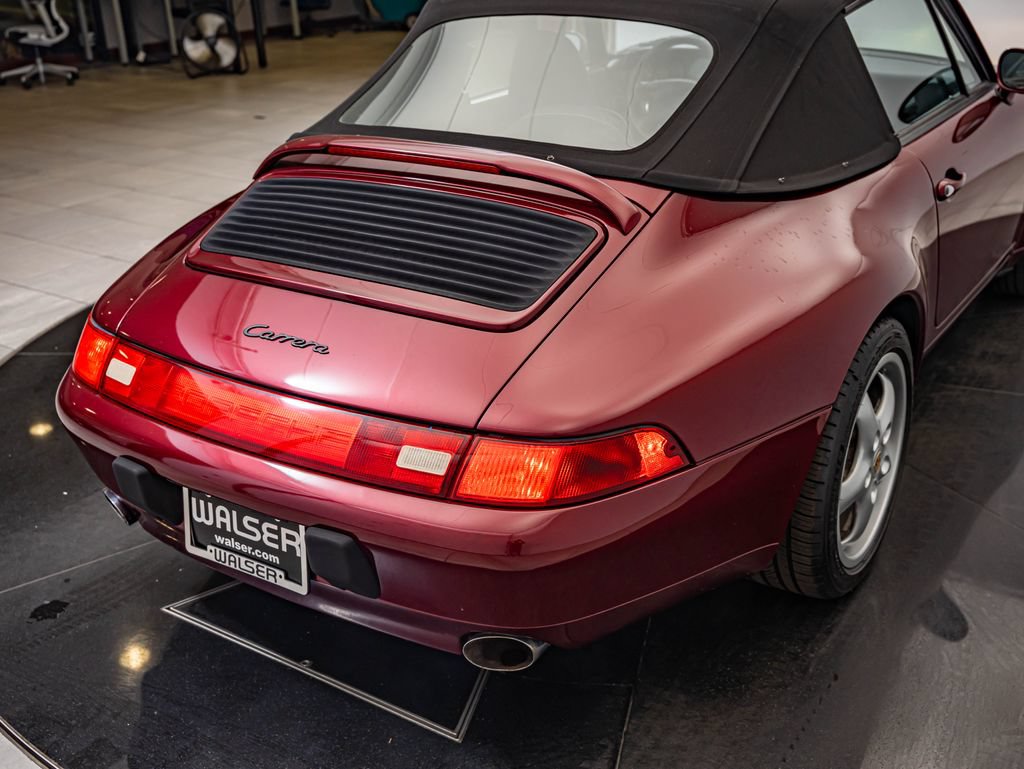 Used 1998 Porsche 911 Carrera RWD image 22