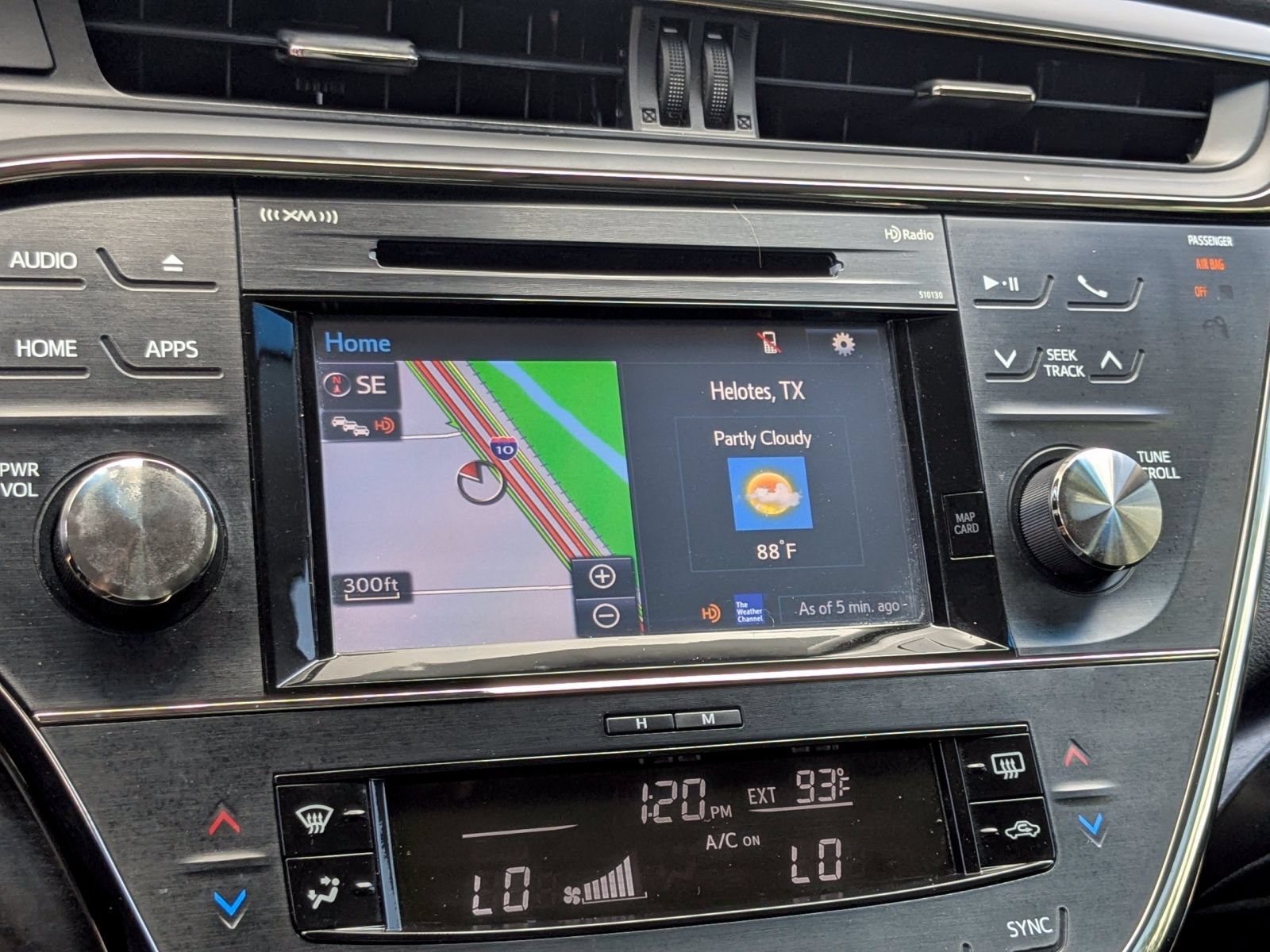 Used 2017 Toyota Avalon XLE Premium FWD image 12