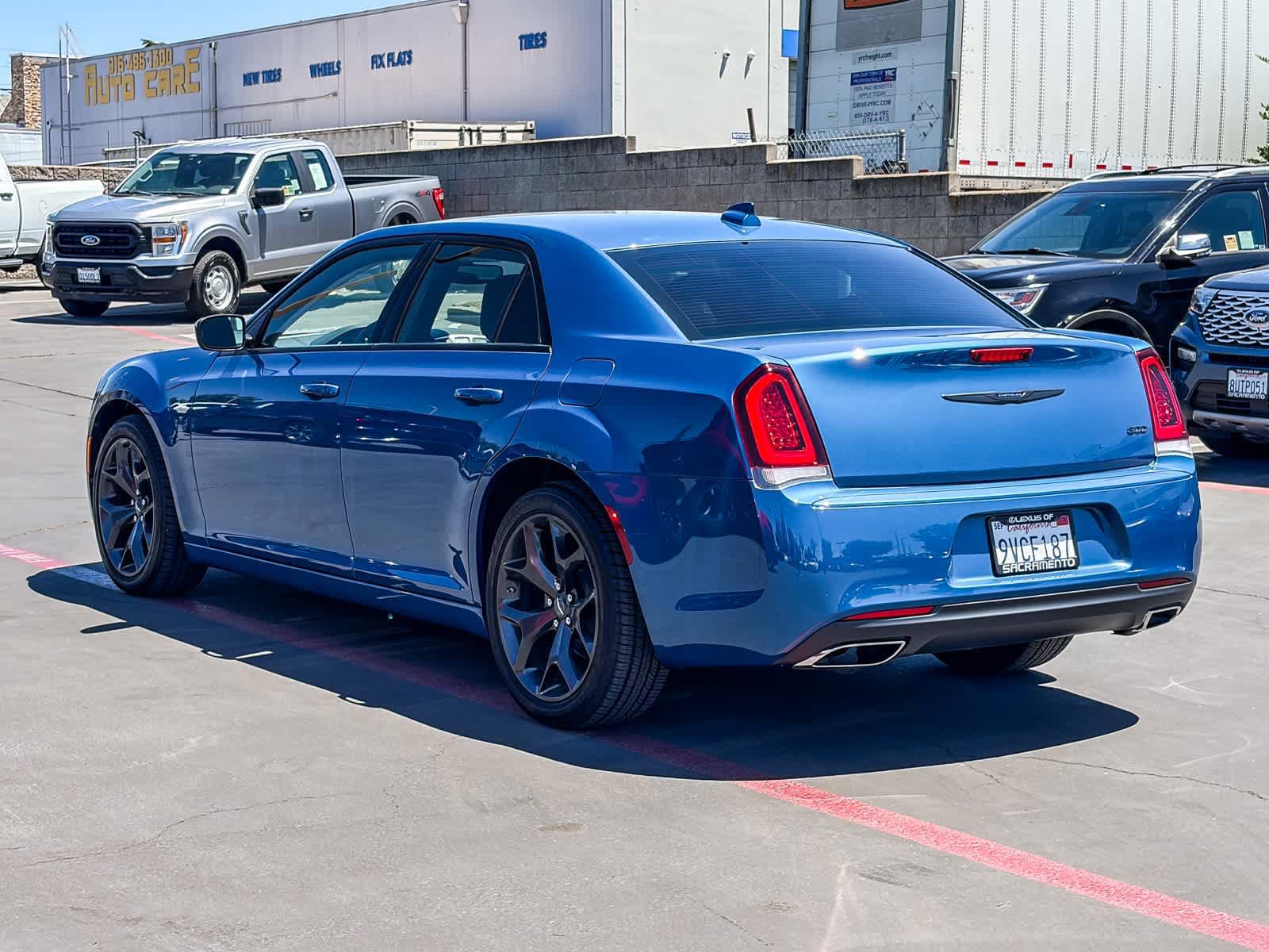 Used 2023 Chrysler 300 Touring w/ Sport Appearance Package RWD video 2