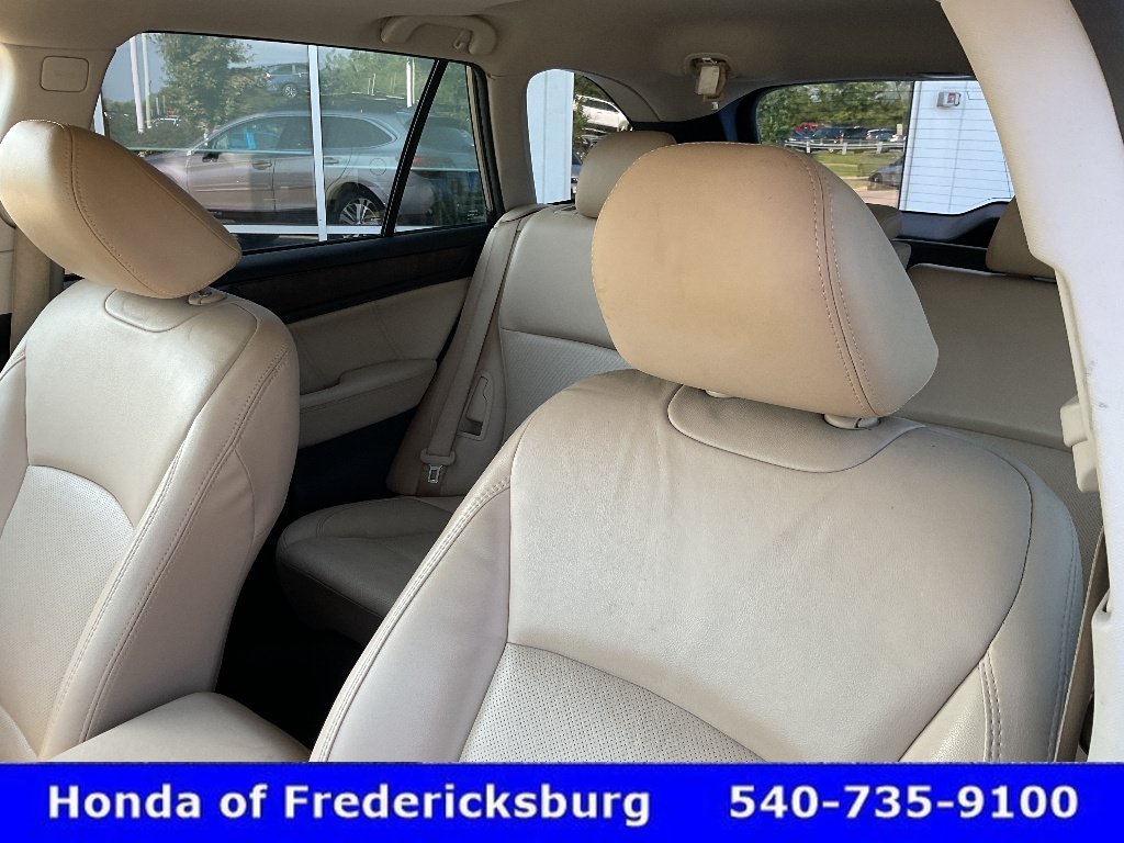Used 2018 Subaru Outback 3.6R Limited AWD/4WD image 32