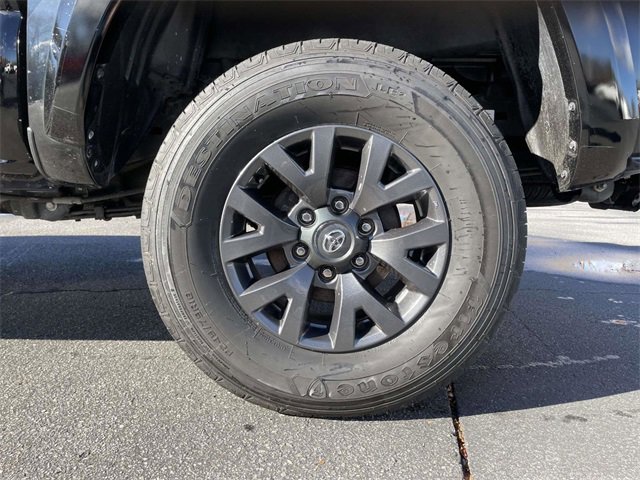 Certified 2023 Toyota Tacoma SR5 image 9