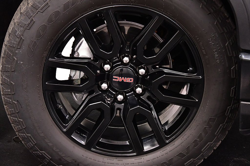 Used 2025 GMC Sierra 1500 Elevation image 9