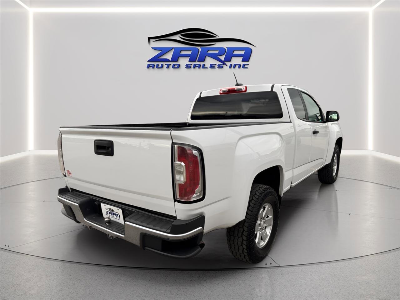 Used 2017 GMC Canyon 4x4 Extended Cab w/ Convenience Package image 6