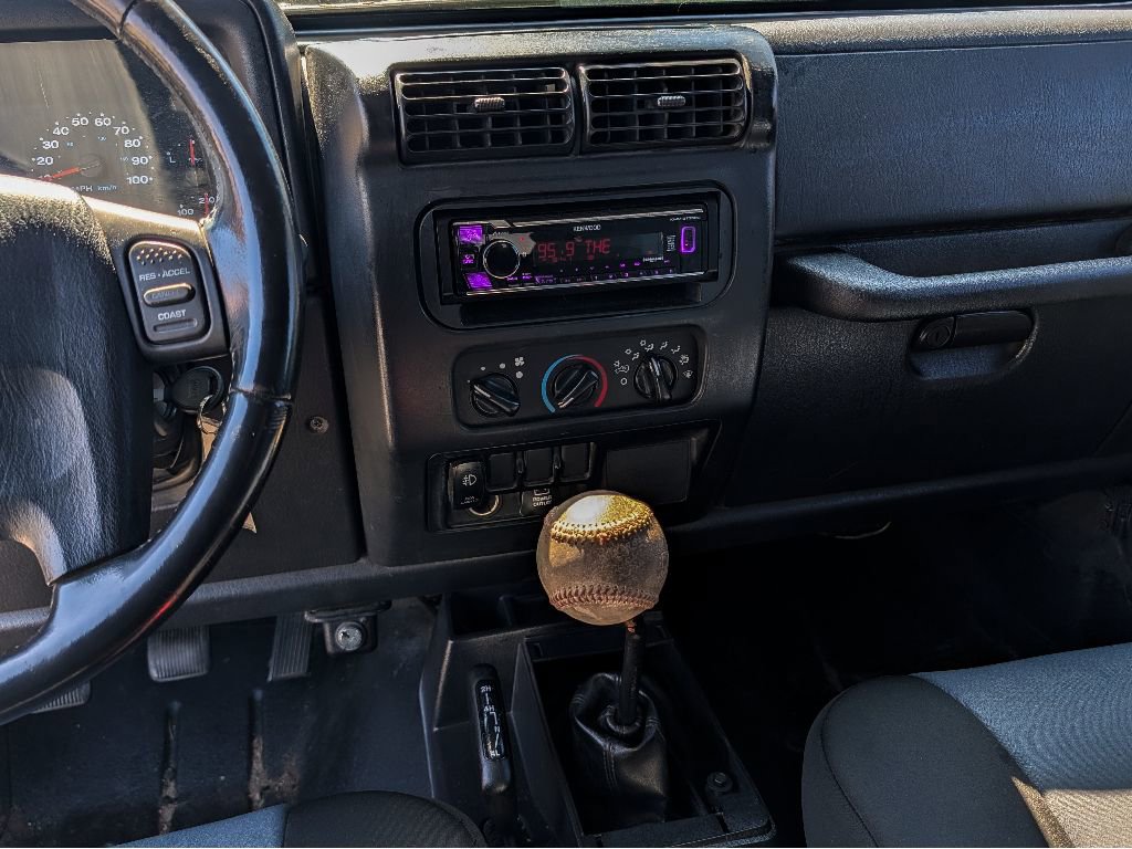 Used 2006 Jeep Wrangler X AWD/4WD image 18