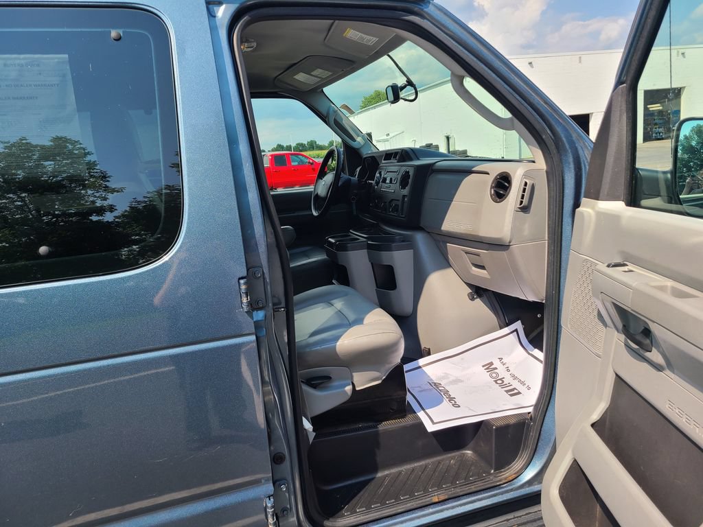 Used 2014 Ford E-350 and Econoline 350 XL w/ Power Windows & Locks Group RWD image 12