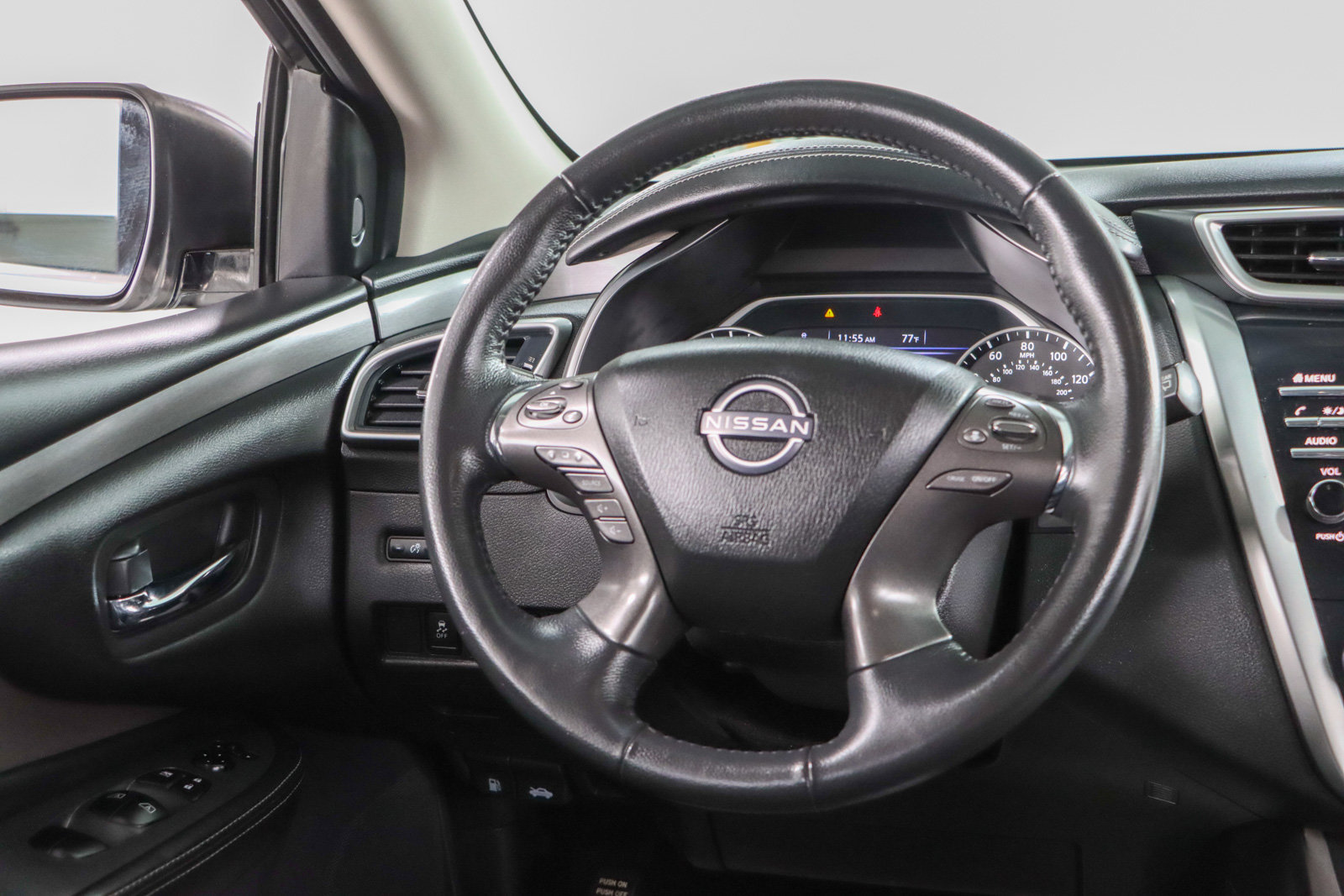 Used 2023 Nissan Murano SV w/ SV Midnight Edition Package FWD image 12